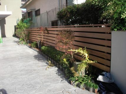 横浜市南区Ｈマンション　エントランス　ウッドフェンス